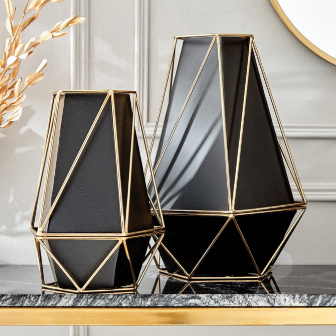 Vases - Image 2
