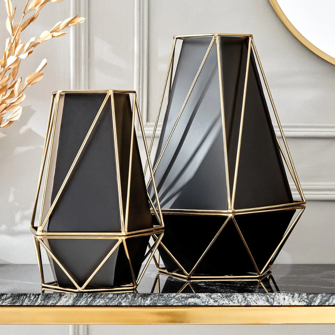 Vases - Image 2