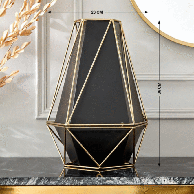 Vases - Image 4