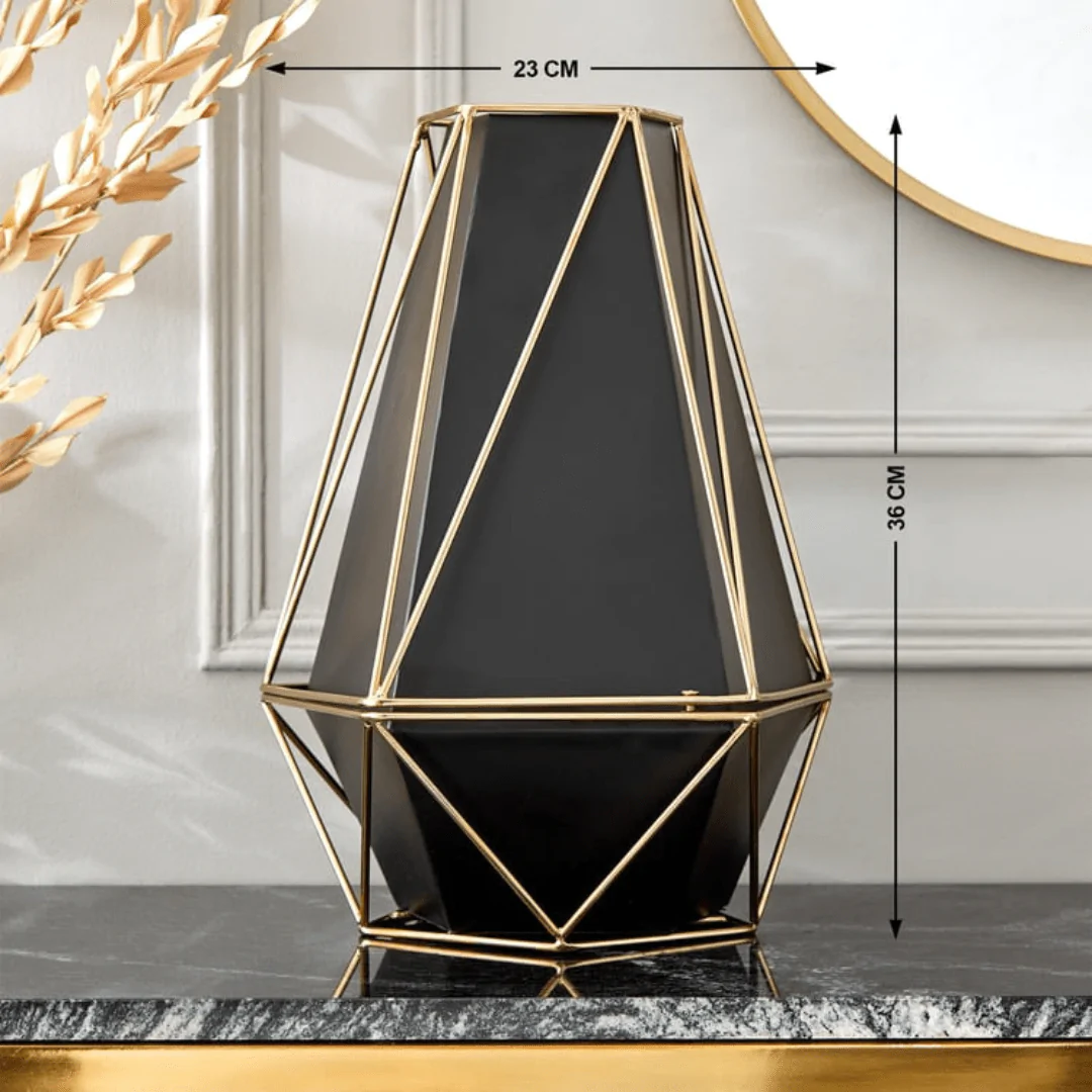 Vases - Image 4