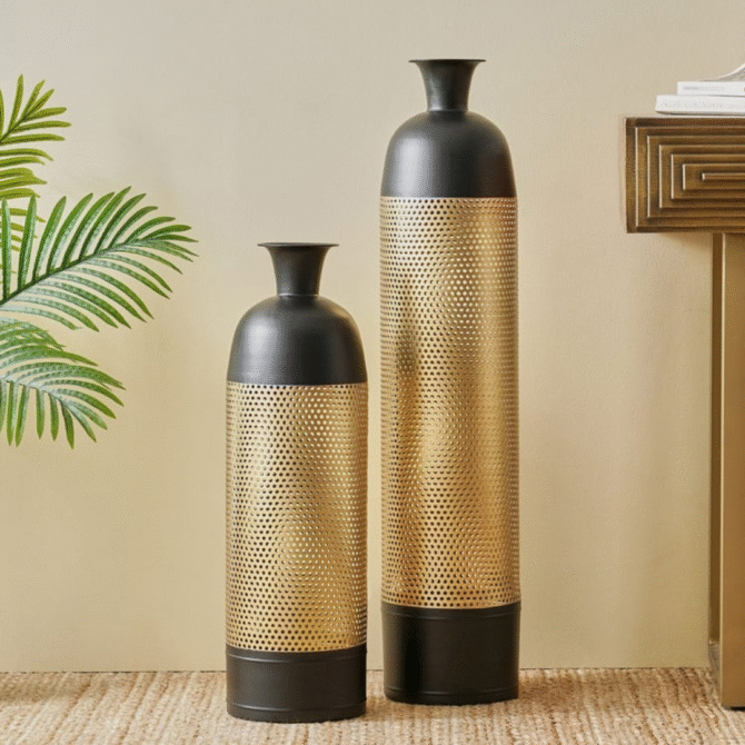Vases - Image 5